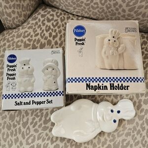 1988 Pillsbury Doughboy poppin fresh salt pepper shaker napkin holder spoon rest